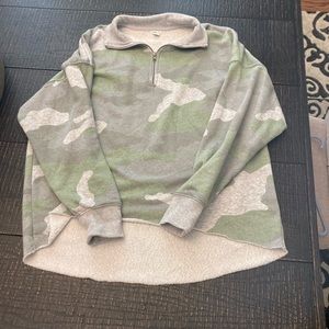 Women’s XS American Eagle half zip